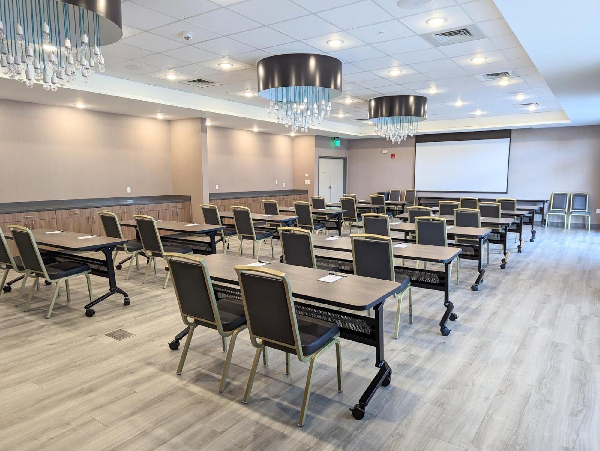 Candlewood - Tulsa Hills - By Ihg 2*